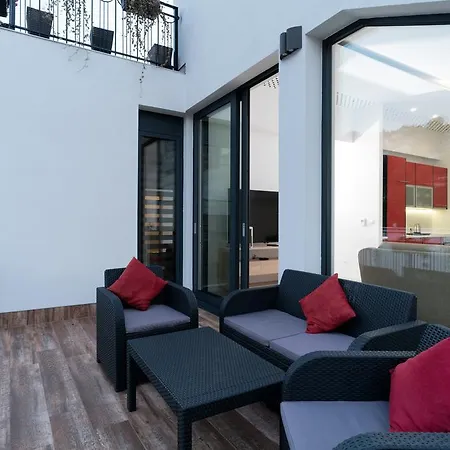 Ba Apartment